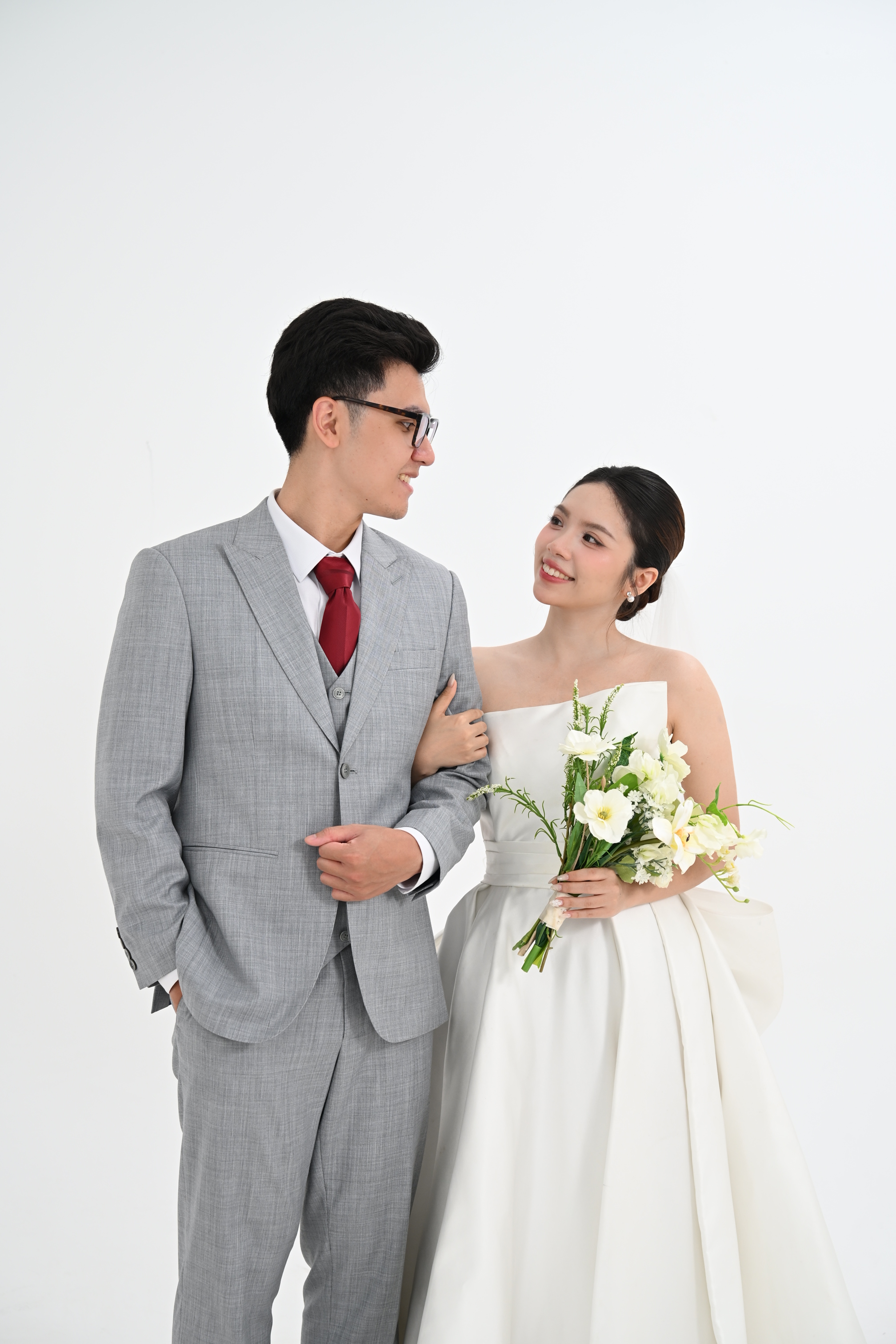 Ảnh cưới của cô dâu và chú rể